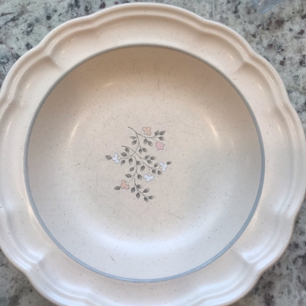 Pfaltzgraff Remembrance soup/salad bowls